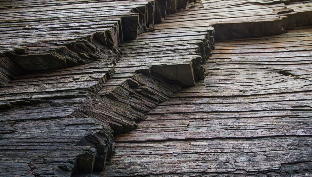 shale-layers-shutterstock_137424824-s shale-layers-shutterstock_137424824-s